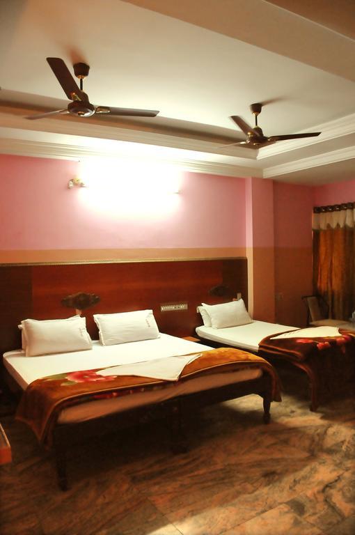 Hotel V.K.Residency Tirupati Exterior foto